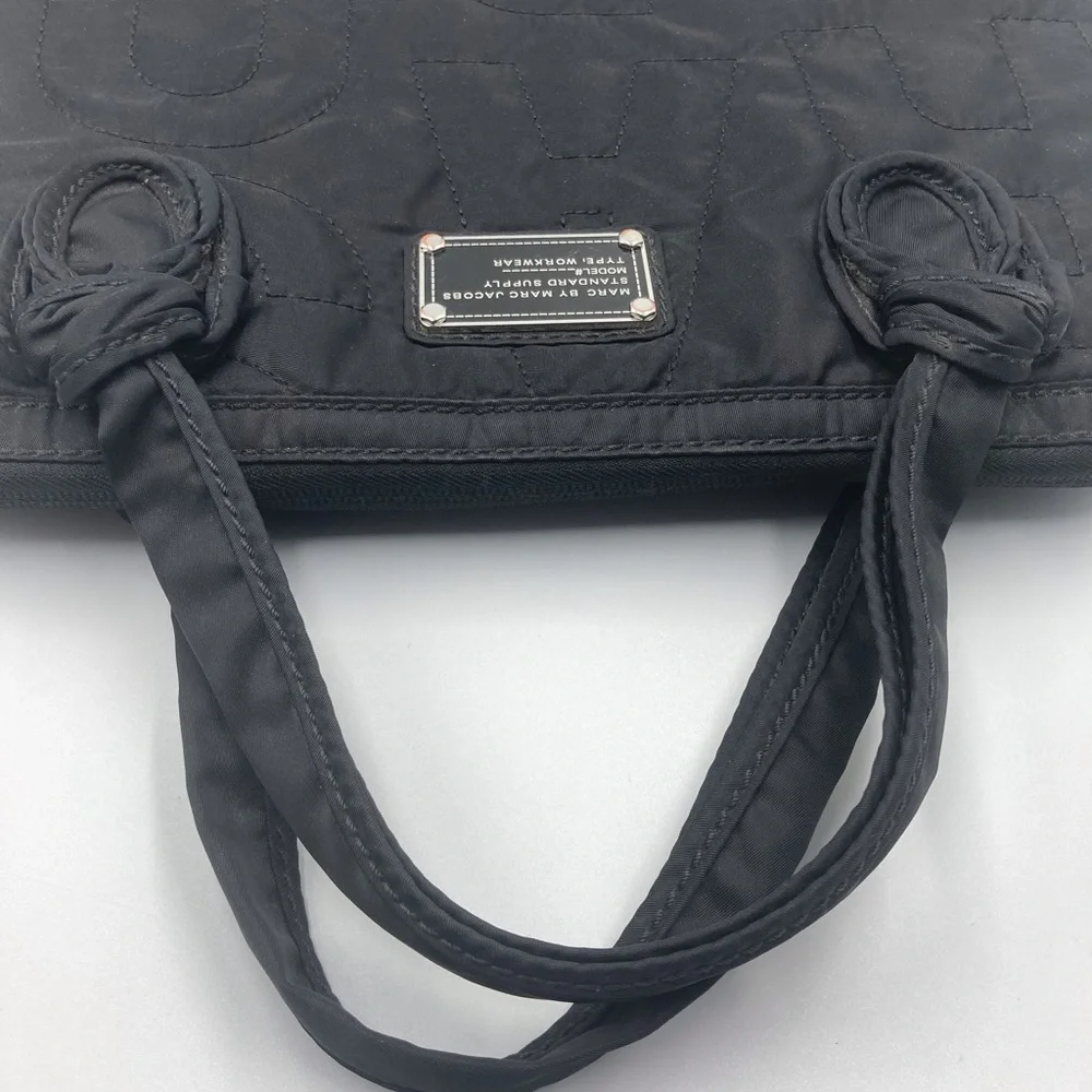 MARC BY MARC JACOBS WORKWEAR LAPTOP BAG, VINTAGE NO SHOULDER STRAP,BLACK QUILTED